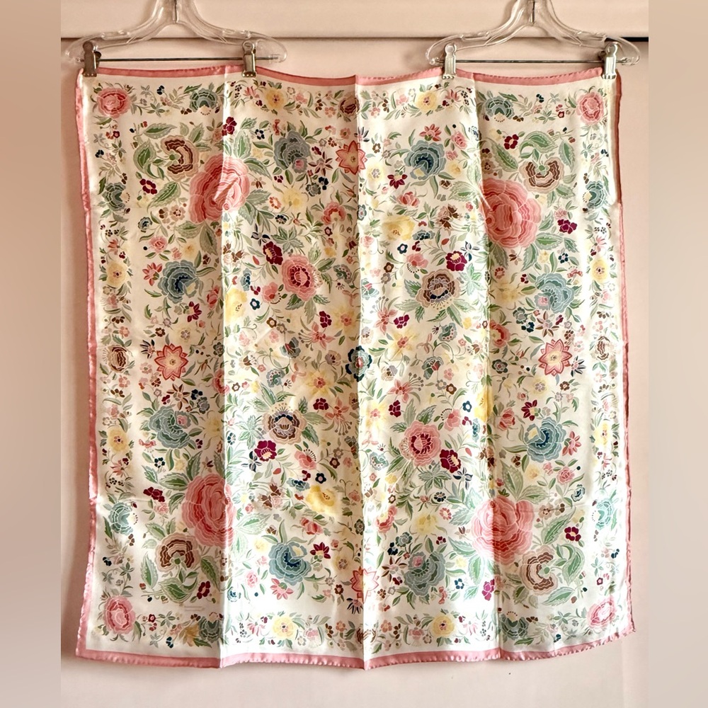 Smithsonian Chinese Floral Silk Scarf NIB NWOT 1990s